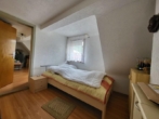 Durchgangszimmer DG - Preiswertes Zweifamilienhaus in Simmelsdorf/Hüttenbach mit Garten und Nebengebäuden