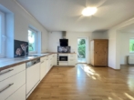 EG Küche - Immer ein Blick ins Grüne: Modernes Einfamilienhaus (Bj. 2005) mit herrlichem Garten in ruhiger Lage von Ottensoos