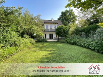 Immer ein Blick ins Grüne: Modernes Einfamilienhaus (Bj. 2005) mit herrlichem Garten in ruhiger Lage von Ottensoos, 91242 Ottensoos, Einfamilienhaus