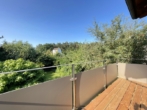 OG Balkon - Immer ein Blick ins Grüne: Modernes Einfamilienhaus (Bj. 2005) mit herrlichem Garten in ruhiger Lage von Ottensoos