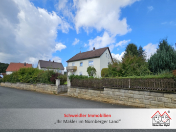 Ihr neues Zuhause mit Potenzial – Zweifamilienhaus mit großem Garten in bevorzugter Lage von Plech, 91287 Plech, Haus