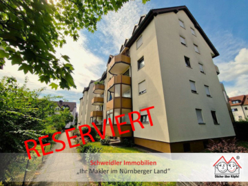 Ruhig, zentral, fairer Preis! 2-Zimmer-Wohnung mit großer Loggia und TG-Stellplatz in Lauf, 91207 Lauf, Wohnung