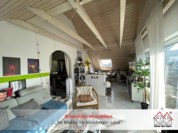 Beste Lage am Laufer Kunigundenberg: Vermietete 2-Zimmer-Wohnung mit Sonnenbalkon und Kfz-Stellplatz, 91207 Lauf, Wohnung