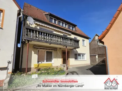 Viel Platz – Preiswert!!! XXL-Familienhaus mit Nebengebäude in ruhiger & zentraler Lage von Plech, 91287 Plech, Einfamilienhaus