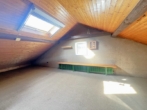 Dachstudio - Familientraum am Wiesengrund! Doppelhaushälfte mit schönem Garten und Garage in Behringersdorf