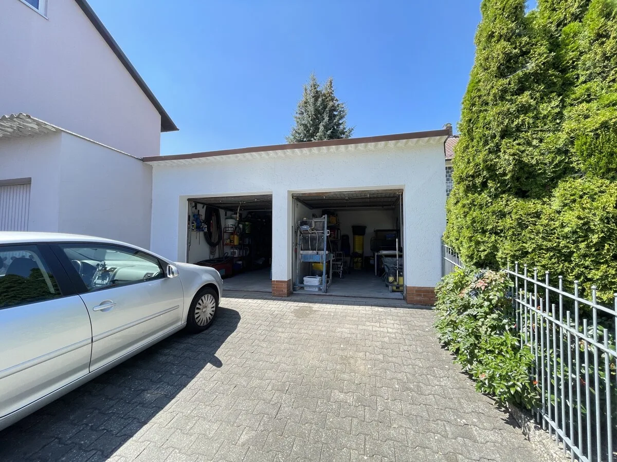 Doppelgarage