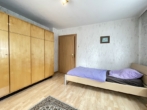 EG Schlafen - 3 Wohnungen, 1 Haus, attraktiver Preis: Gepflegtes 3-Familienhaus mit Garage in Röthenbach
