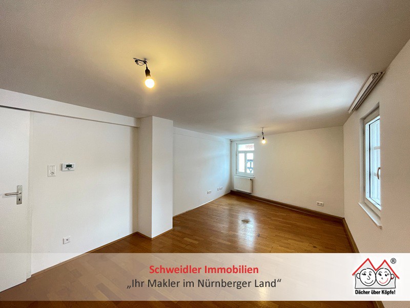 Schnuckelige Pärchenwohnung! Gemütliche 3-Zimmer-Wohnung in Lauf am Marktplatz zur Miete (1. OG) - Photo 1