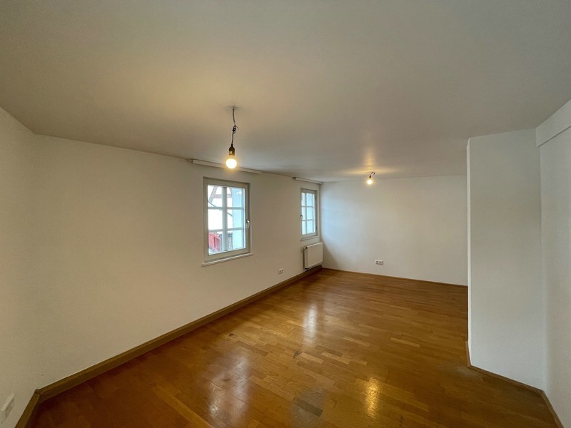 Schnuckelige Pärchenwohnung! Gemütliche 3-Zimmer-Wohnung in Lauf am Marktplatz zur Miete (1. OG) - Photo 2