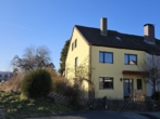 Außenansicht Bild 2 - Viel Platz für die ganze Familie: Großes REH mit Garten & Garage in beliebter Lage von Schwabach