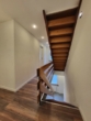 Treppenhaus - Werkstatt mit Haus! Top-saniert mit viel Platz und mehr – mitten in Hartmannshof