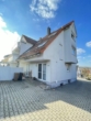 Hauszugang - Kapitalanlage gesucht? Schöne 2-Zimmer-Balkon-Wohnung im Dachgeschoss mit Stellplatz in Cadolzburg