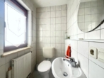 Gäste-WC - Ihr Wohntraum im Herzen von Lauf! 3-Zimmer-EG-Terrassenwohnung mit Option auf TG-Stellplatz zum Kauf