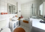 Tageslichtbad - Ihr Wohntraum im Herzen von Lauf! 3-Zimmer-EG-Terrassenwohnung mit Option auf TG-Stellplatz zum Kauf