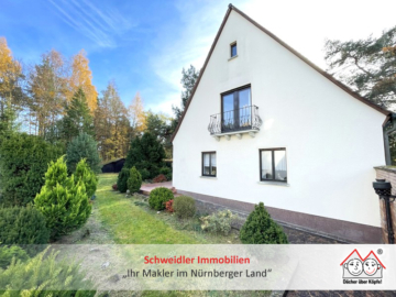 Waldrandlage mitten in Röthenbach – Heimelige Doppelhaushälfte mit einzigartigem Garten und Garage, 90552 Röthenbach, Haus