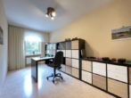 OG Arbeiten - Baujahr 2000 trifft rund 160 m² Wohnfläche – Reiheneckhaus mit Carport in Rückersdorf-Strengenberg