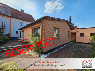 BUNGALOW-WOHNEN für 2 bis 3 Personen, Garage inklusive in Neunkirchen am Sand, 91233 Neunkirchen, Haus