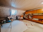 Raum DG - Preiswertes Reihenmittelhaus mit Garage in ruhiger Wohnlage von Diepersdorf
