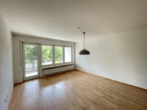 Wohnen - Blick ins Grüne: 4-Zimmer-ETW mit Balkon, 2 Bädern und TG-Stellplatz in Nürnberg (3. OG mit Lift)