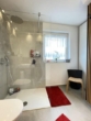 Badezimmer - Ein Zuhause mit Herz – Stilvolles Reihenmittelhaus mit Garage in familienfreundlicher Lage von Lauf